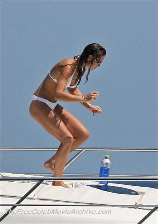 Kate Middleton Wearing Nothing Butt a Bikini